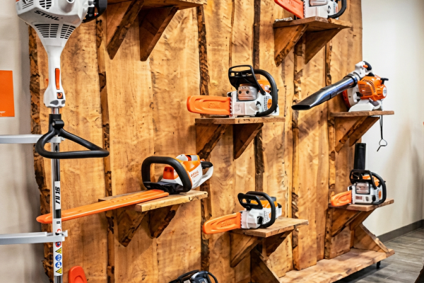 Verkauf Motorkleingeräte und Motorsägen